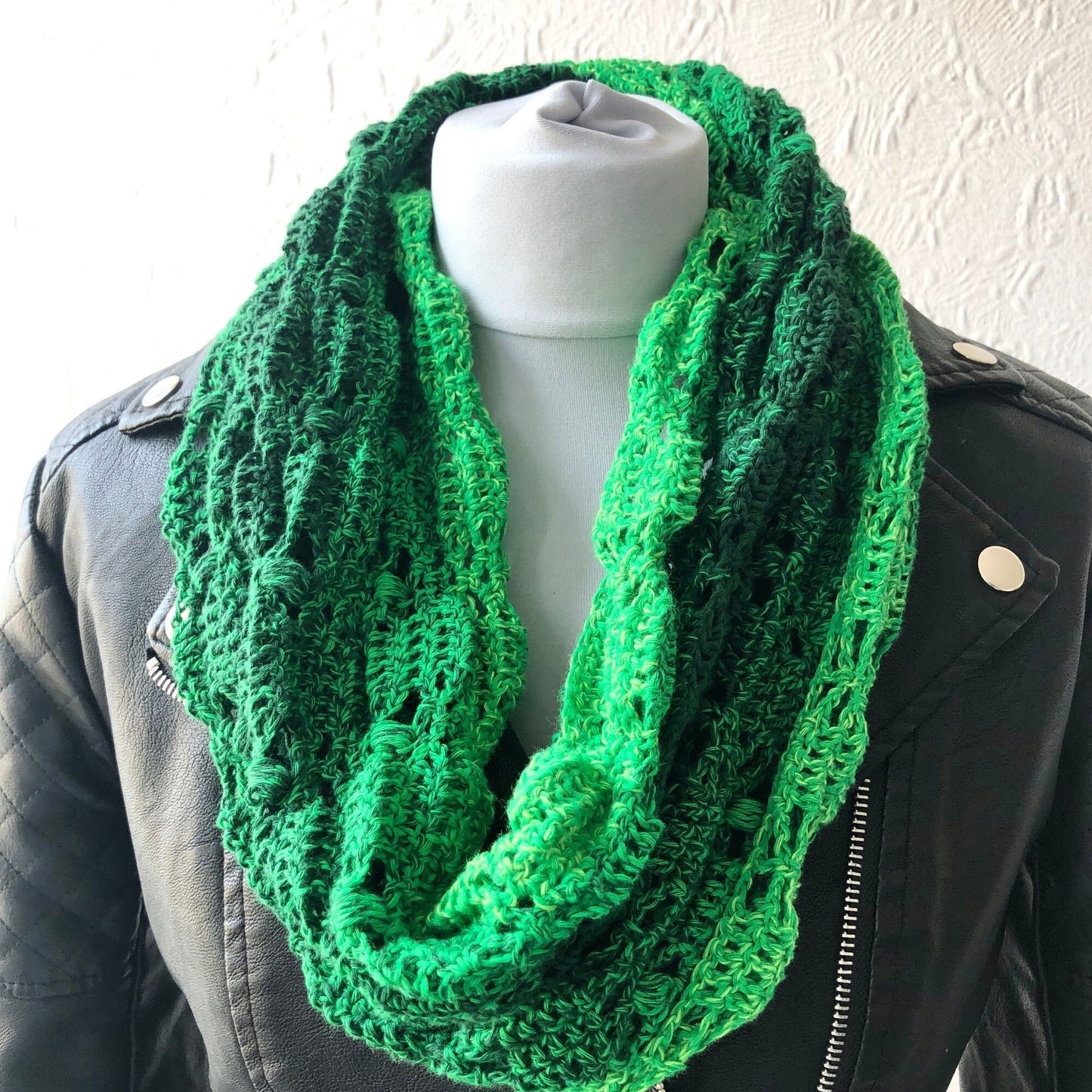 Hawthorne Easy Mobius Scarf Crochet Pattern, Summer Infinity Scarf Pattern, Beginner Crochet Pdf Pattern Digital Download,